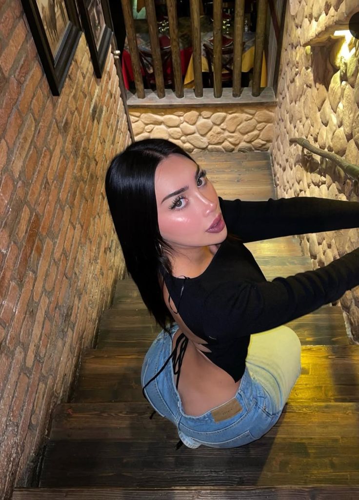 Avcilar Escort Nalan Yildiz Gibi Parlayan Gulumsemesi ve Tutkulu Vucuduyla Seni Aydinlatan 2