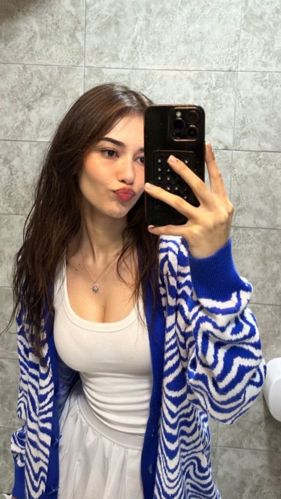 Sultanbeyli Escort İlanları ve Sultanbeyli Escort Bayan profilleri