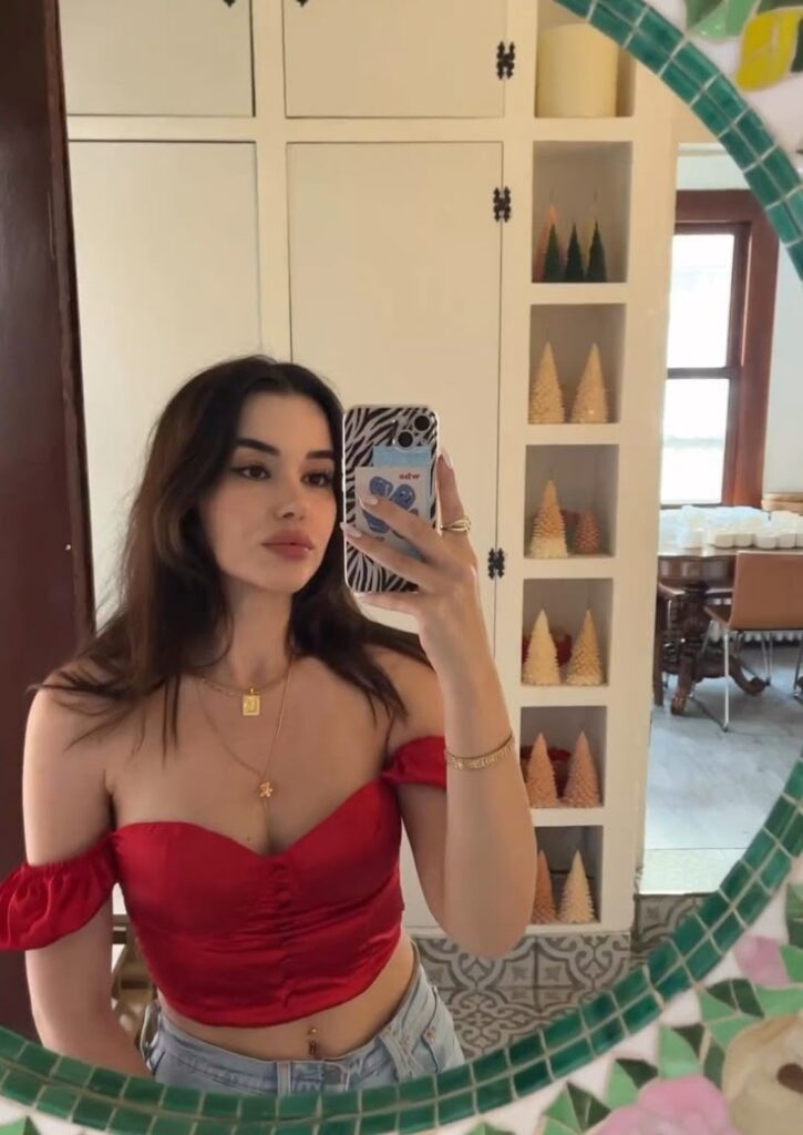 Kucukcekmece Escort Ebru Genc Dogal Guzellik ve Taze Enerjiyle Islak Oral ile Atesli Anal Seanslar Sunan 3