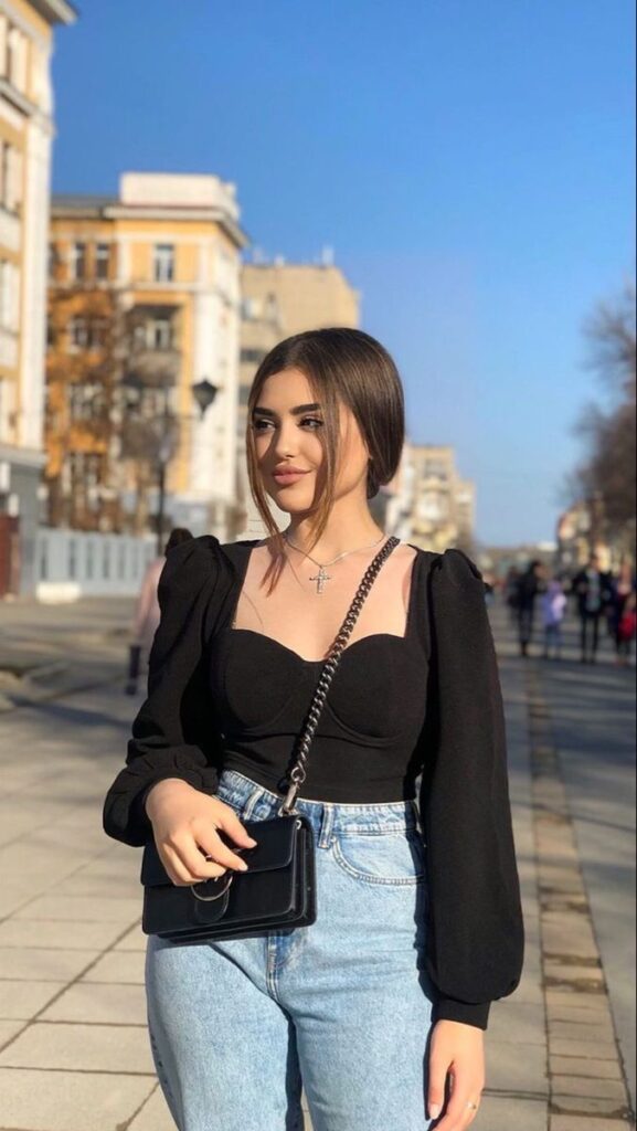 Pendik Escort Olgun Kader Gibi Ferah Ferahlatici Deneyimli Seans 1