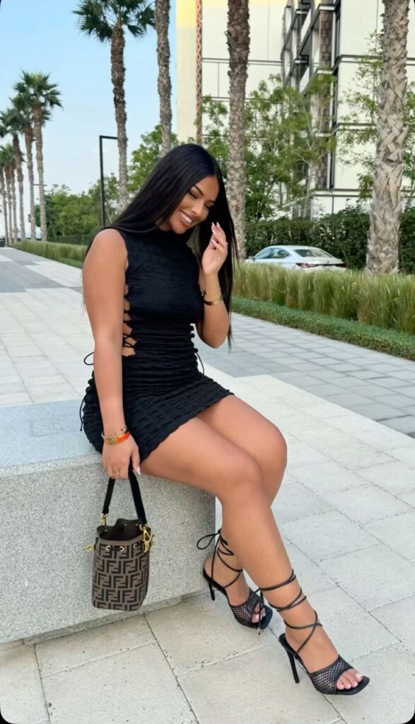 Sisli Escort Seksi Bakisli Dolgun Fidan Anal Oral Fantezi 1
